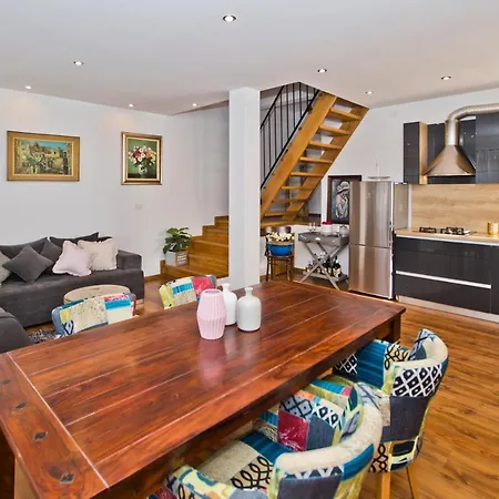 Villa Kate -with Private Pool And Bbq