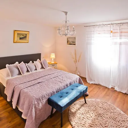 Kate -with Private Pool And Bbq Villa Brusje